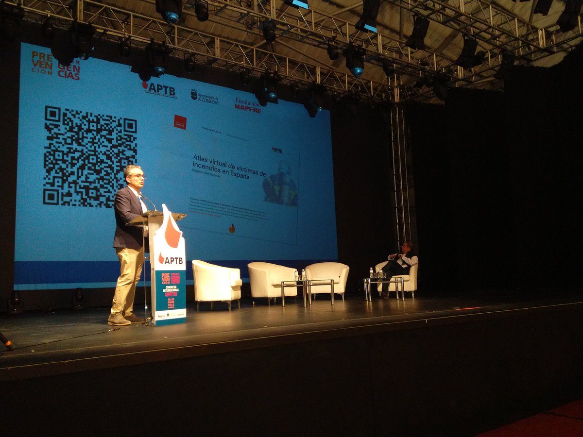 VctorManueFdez's tweet photo. ➡️ En una de las mesas de esta tarde en el #CIPE23, se ha presentado el Estudio de Víctimas de Incendios en España, informe de reconocido prestigio a nivel europeo que realiza @fmapfre y @APTBBomberos. https://t.co/mn6jqdzUNZ
