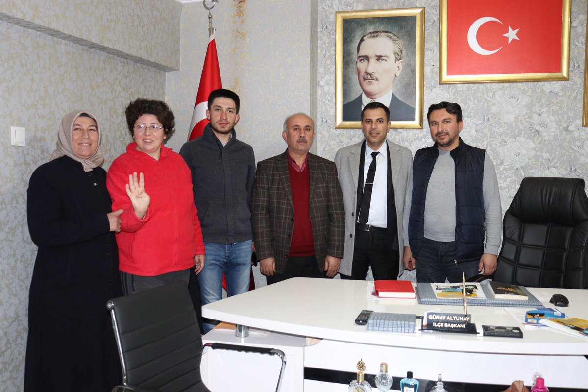 AltunayGuray's tweet photo. Yusuf AKGÜN Beyefendiyi İlçe Başkanlığımızda misafir ettik.

14 Mayıs 2023 tarihinde gerçekleştirilecek olan, Milletvekili Genel Seçimlerinde;
28. Dönem Ankara 2. Bölge Milletvekili Aday Adayımız @AkgunRessam'a çıktığı bu yolda Muvaffakiyetler dileriz.

Hayırlı uğurlu olsun. https://t.co/pTht9ujnW5