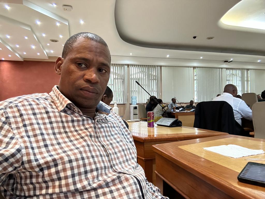 makhanyabg's tweet image. FINANCE :DRAFT BUDGET MEETING by EThekwini Municipality Mayor Mxolisi Kaunda and CFO at Pinetown Chamber, Civic Centre.

#EThekwiniMunicipality
#financialplanning2023