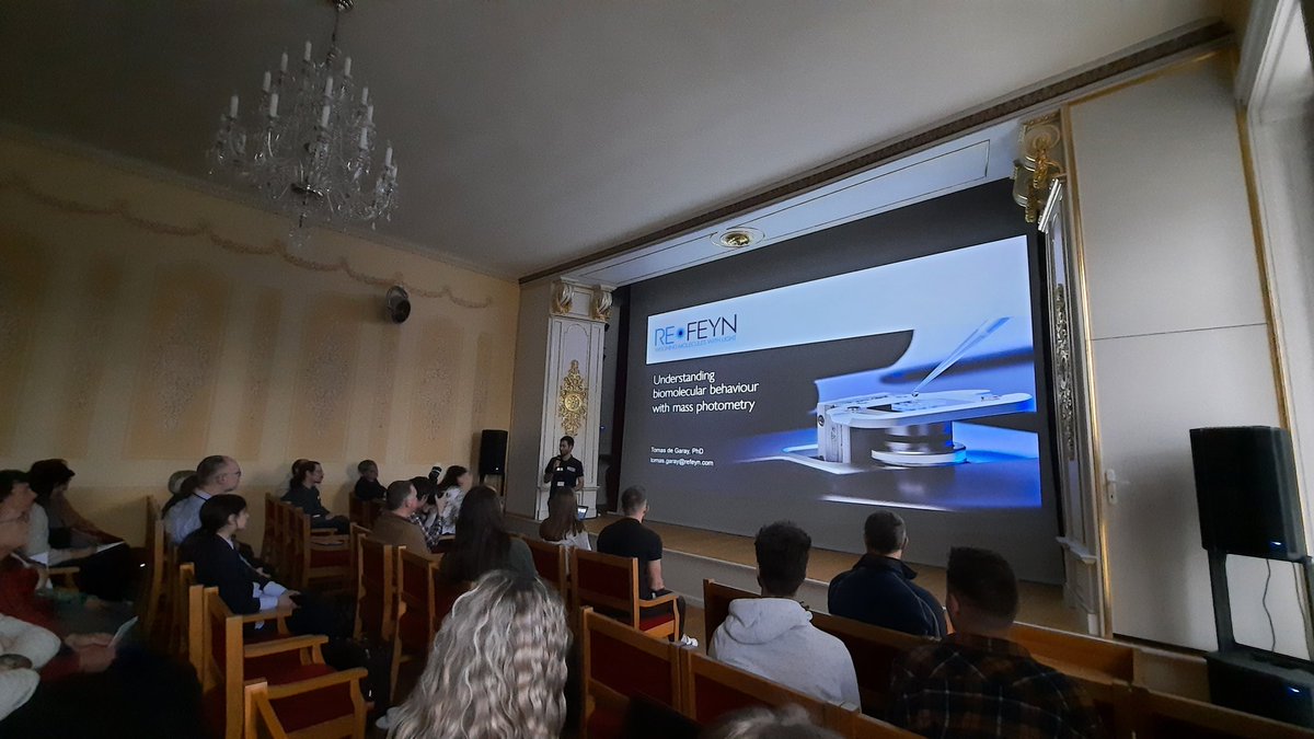 structbio_cssb's tweet photo. Tomas (not Tomáš) de Garay @refeynit on #massphotometry #XIXDiscussions https://t.co/cYcGqW4Ap8