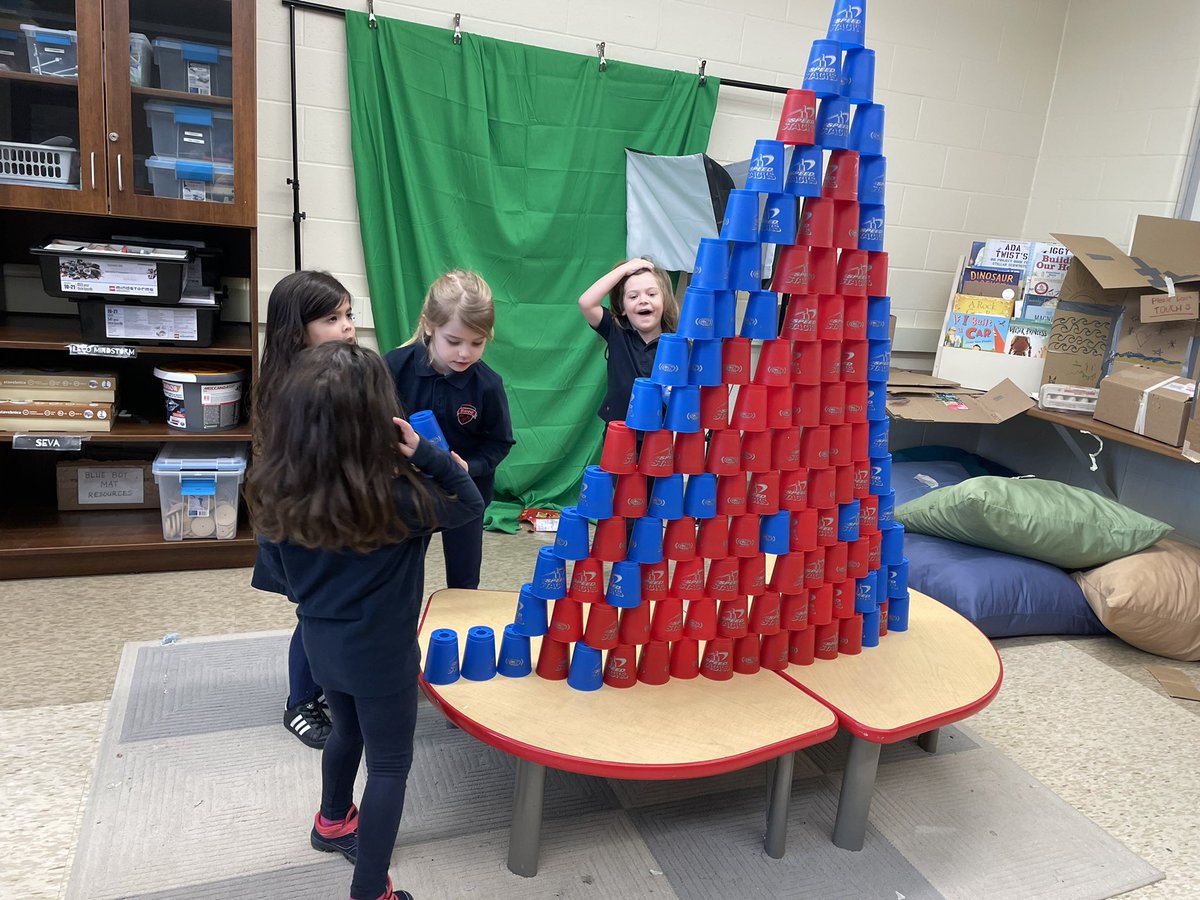 Makerspace fun! #hcdsbk <a href="/stanne_school/">St. Anne School</a>