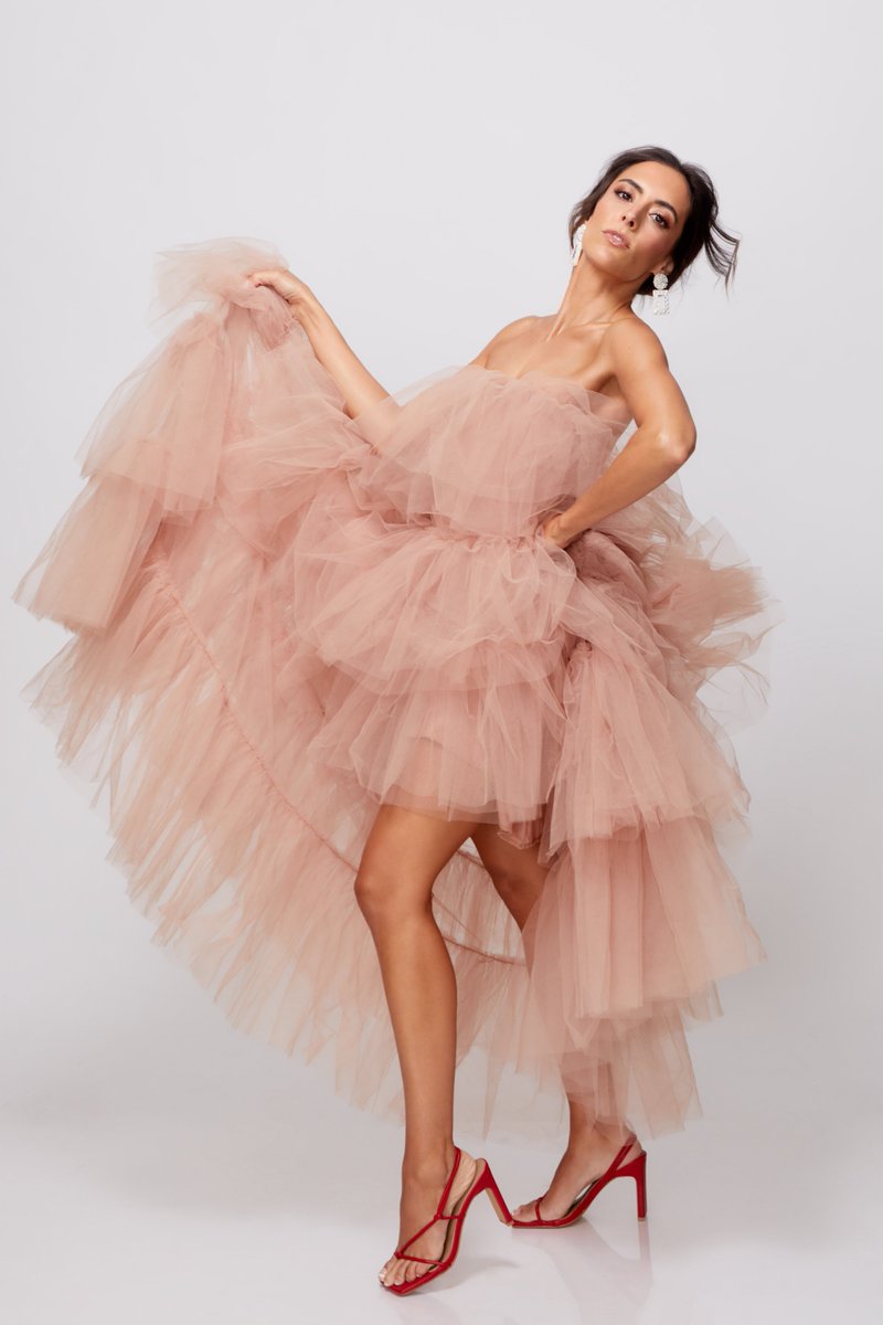 That time I dressed up as a human emoji. Thank you <a href="/ryanwestphoto/">RYAN WEST</a> 💃🏽