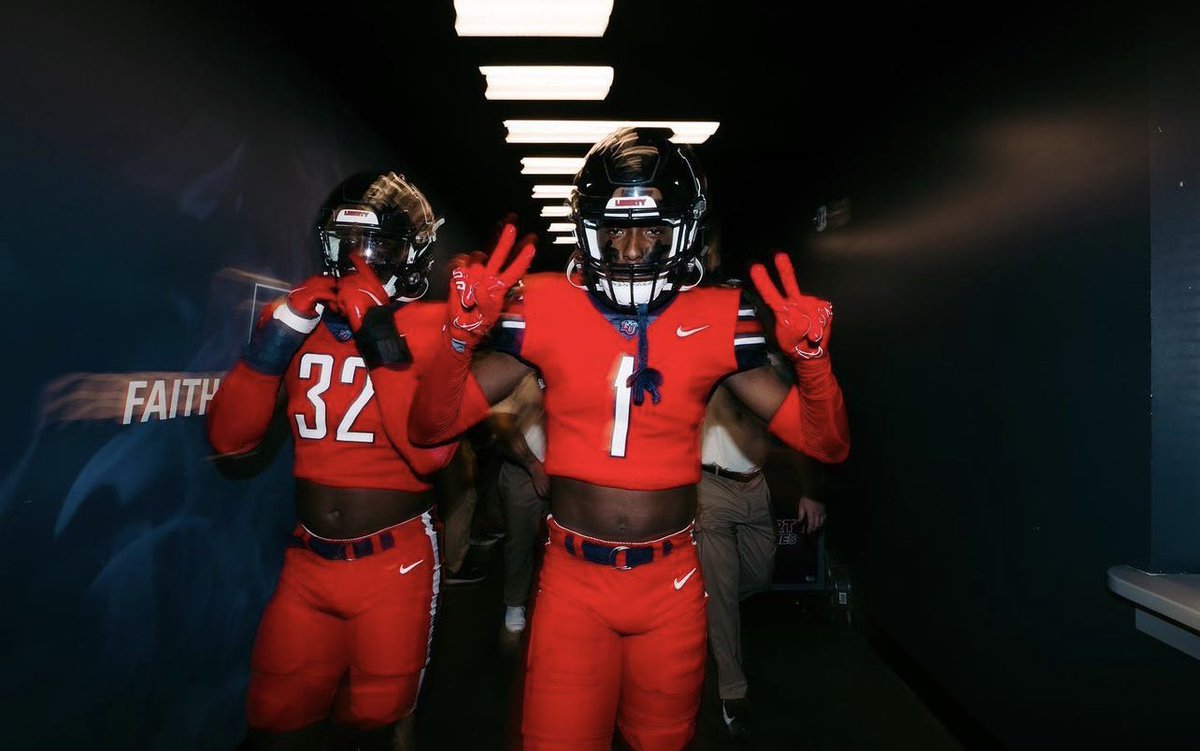 Antonio “AJ” Butts Jr. (@antoniobuttsjr1) on Twitter photo I will be at Liberty University March 25th this weekend !
<a href="/CoachLinam/">𝙅𝙤𝙨𝙝 𝙇𝙞𝙣𝙖𝙢</a> <a href="/LUFBRecruiting/">Liberty Football Recruiting</a> <a href="/RecruitTheHam/">RecruitEffingham</a> <a href="/teddyjgallagher/">Teddy Gallagher</a> I will be at Liberty University March 25th this weekend !
<a href="/CoachLinam/">𝙅𝙤𝙨𝙝 𝙇𝙞𝙣𝙖𝙢</a> <a href="/LUFBRecruiting/">Liberty Football Recruiting</a> <a href="/RecruitTheHam/">RecruitEffingham</a> <a href="/teddyjgallagher/">Teddy Gallagher</a>