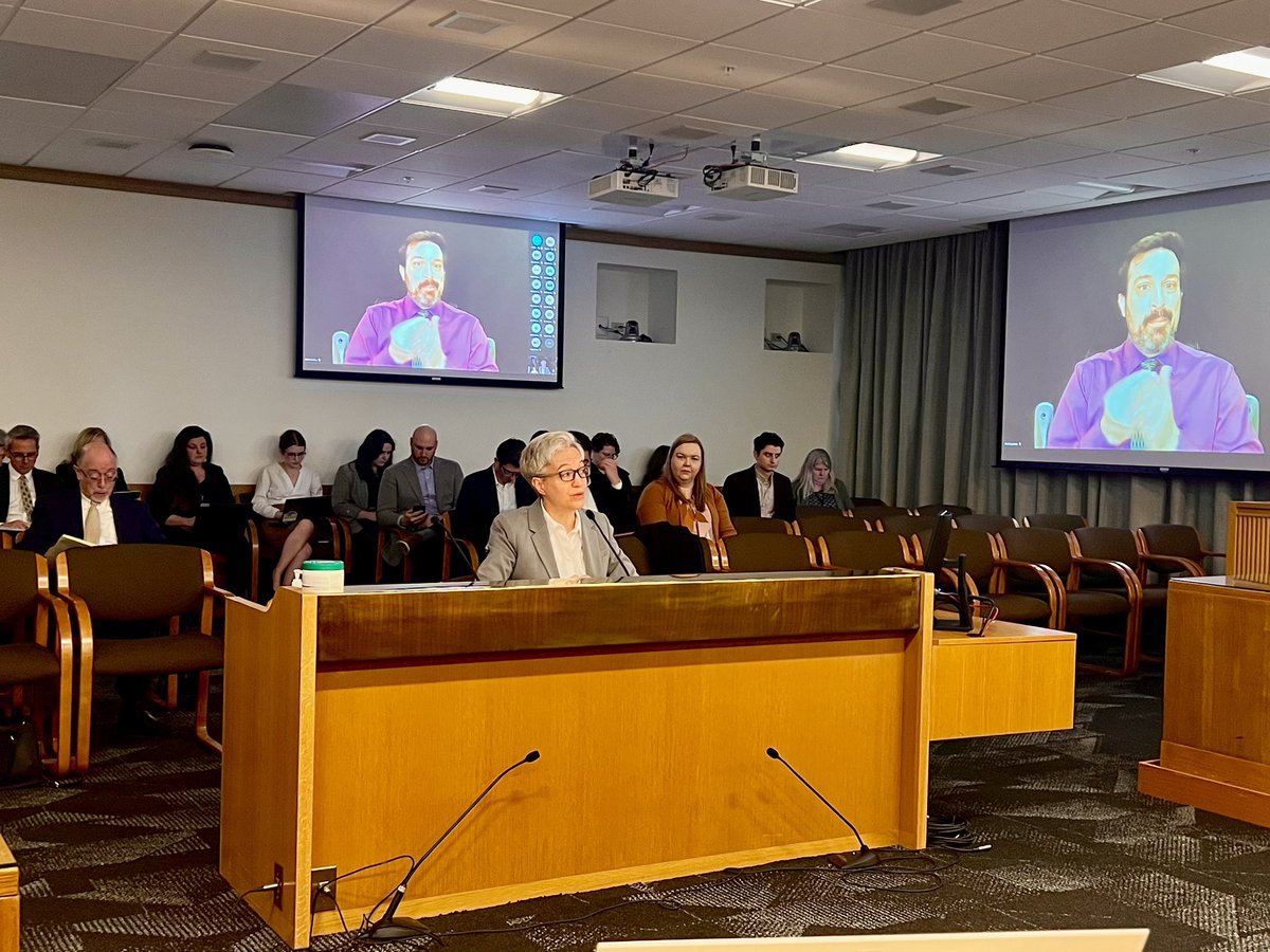 Oregonians deserve access to safe &amp; affordable housing. 

That's why I'm proposing the Housing Accountability &amp; Production Office to cut through red tape and increase housing production. 

We must take bold action to address our housing &amp; homelessness crises.

📸: <a href="/juliefahey/">Rep. Julie Fahey</a>