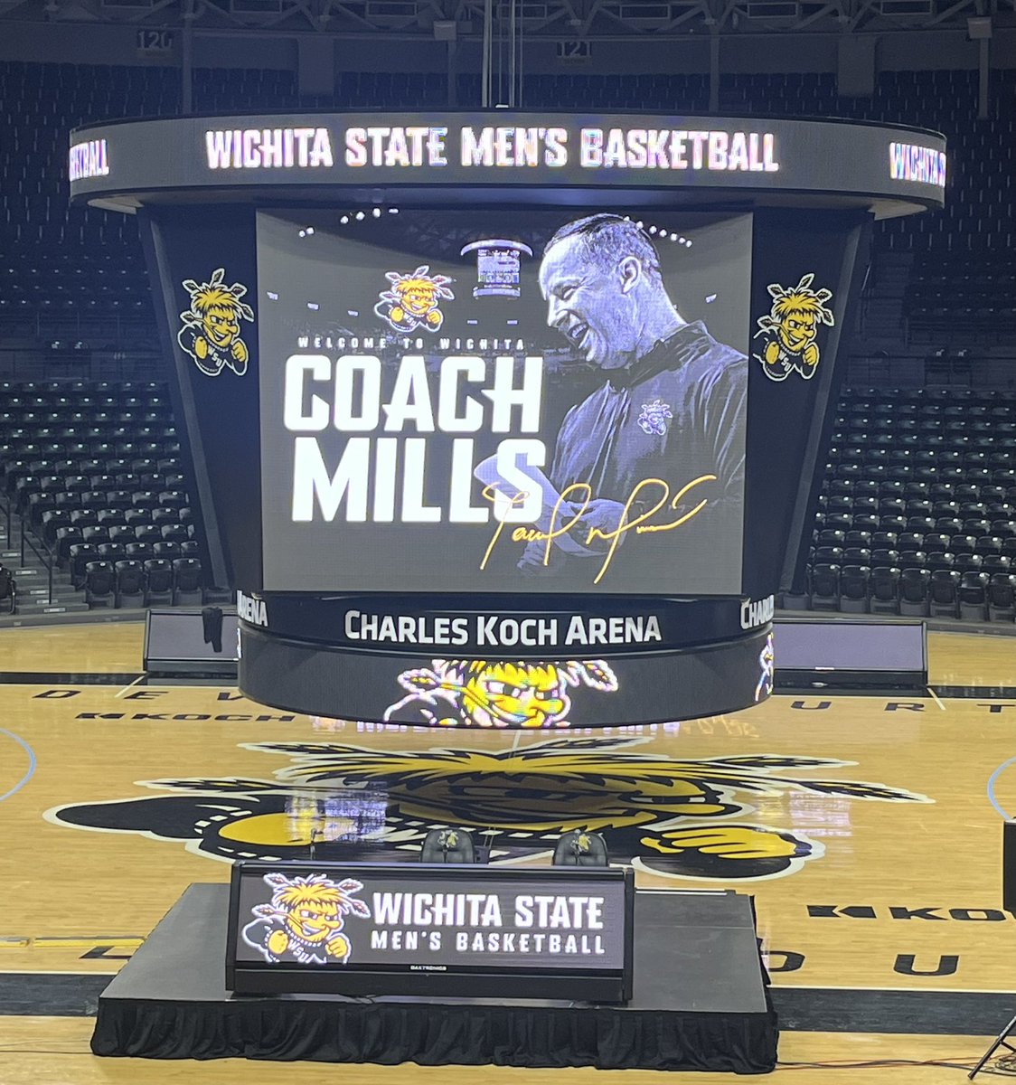 BrentKemnitz's tweet photo. Please join @WichitaState in welcoming our new @GoShockersMBB Head Coach @CoachMills to @CityofWichita 🏀

Press Conference at 3:30 pm at Charles Koch Arena 🌾🌾🌾 https://t.co/70lYlrQQYz