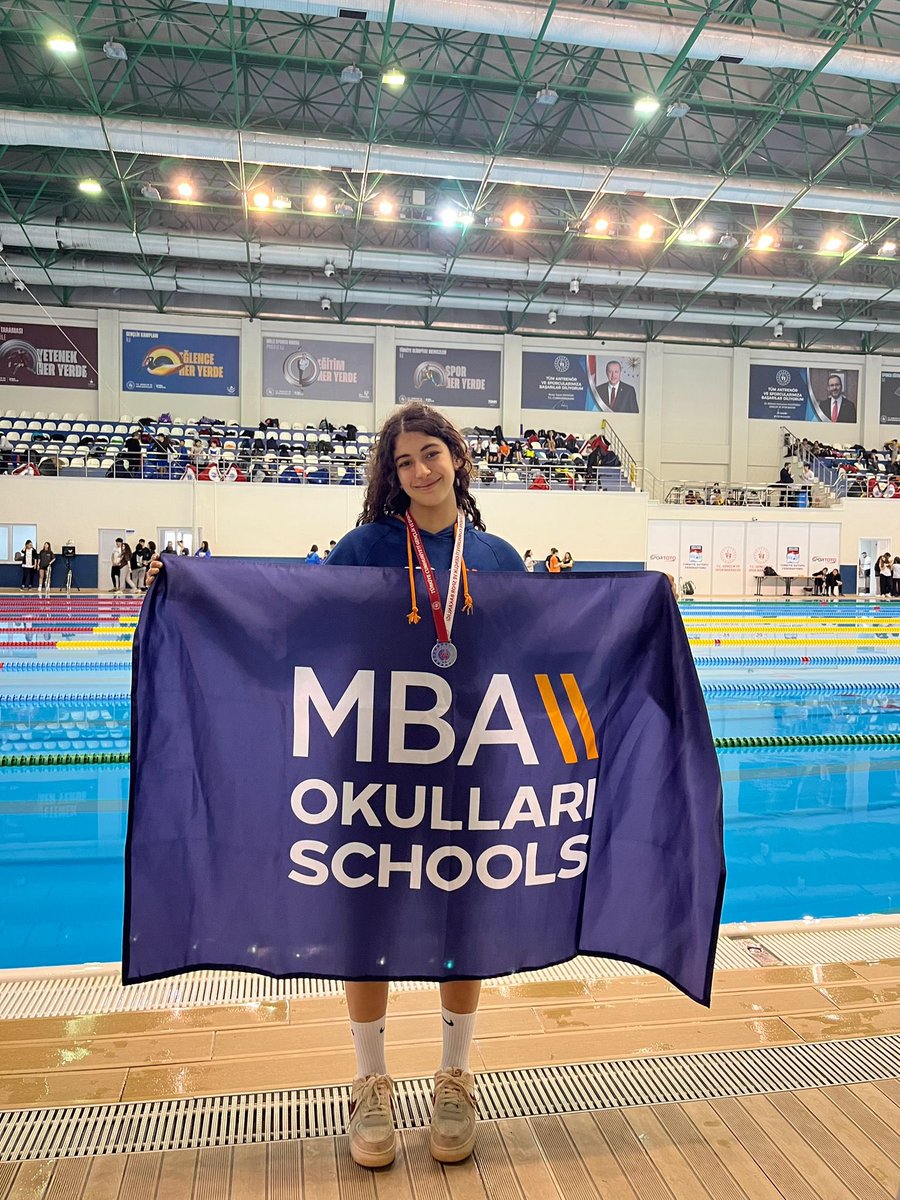 İstanbul Okullar Arası Paletli Yüzme İl yarışlarında Halkalı Atakent Kampüsü öğrencimiz Aysu GÜL 50 metre çift palette 24.71 derecesi ile İstanbul ikincisi olmuştur. <a href="/ayfer_bati/">Ayfer BATI</a> <a href="/eebruoruc/">Ebru Oruç</a> <a href="/duyguozkankilic/">Duygu Özkan Kılıç</a> <a href="/demirhan_senem/">senem demirhan</a> <a href="/ozkanay_/">Özkan Ay</a> <a href="/ersankurall/">mehmet ersan kural</a> <a href="/aligundogdu44/">ALİ GÜNDOĞDU</a>