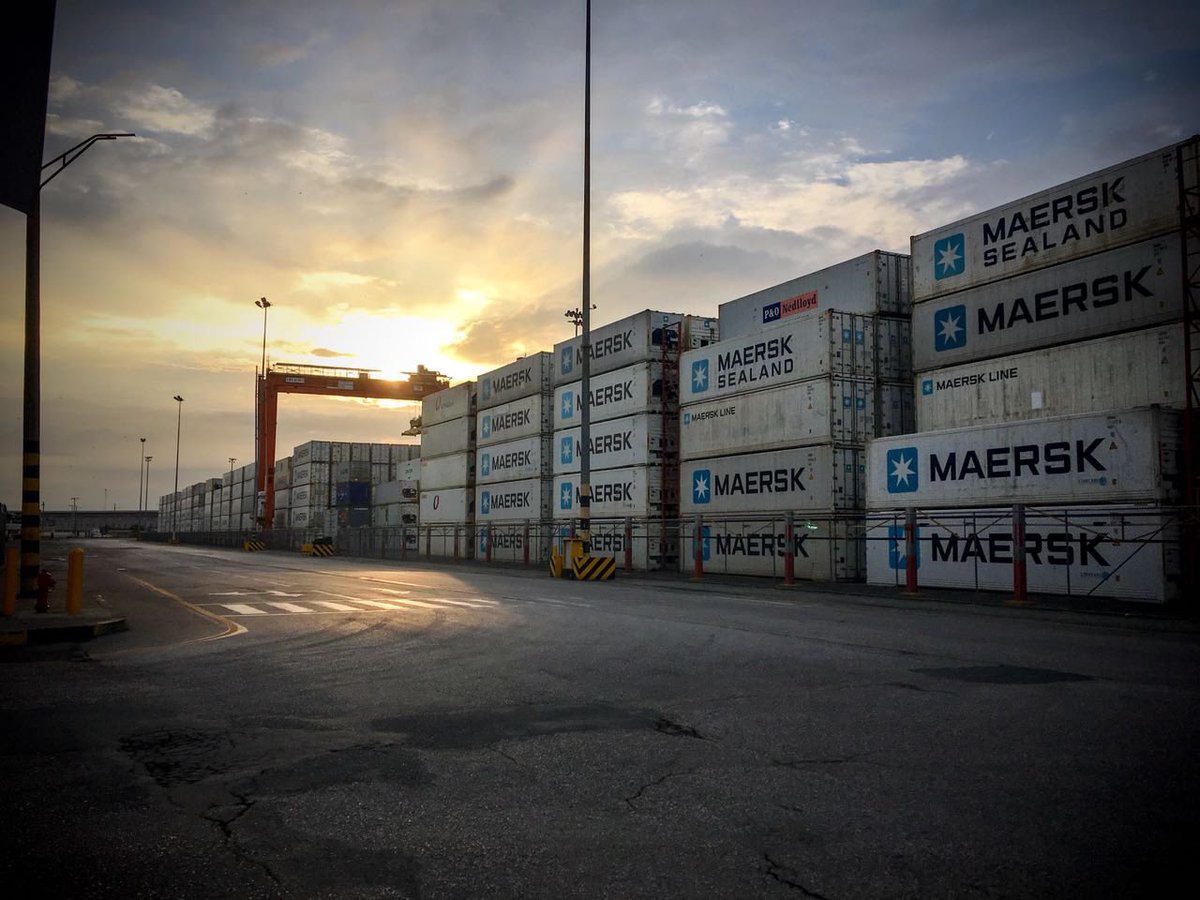 GreenControl2's tweet photo. Próximamente el Centro de Tratamientos Fitosanitarios para el control de Plagas de importancia cuarentenaria en los productos de importación y exportación del Ecuador estará operativo en Guayaquil. Por un Ecuador que exporta con garantía fitosanitaria #maersk #greencontrol https://t.co/expEepiShK