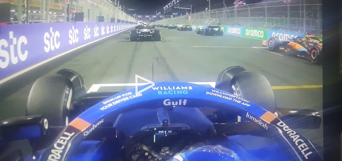juanc290572's tweet photo. @alobatof1 @alo_oficial Ahí esta pisando a la izquierda la linea https://t.co/nYXlWZTuvl