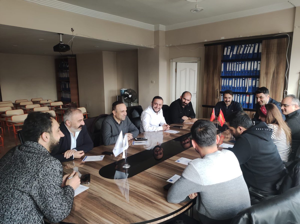 Milletvekilliği Aday adaylığı başvurusundan sonra örgütlenmemizi ziyaret ederek fikir ve önerilerimizi dinlemek, kent politikalarında bilim ve mühendisliği esas alması açısından önceki dönem İMO şube Başkanı sn. @fratdur43703824 teşekkür eder başarılar dileriz.