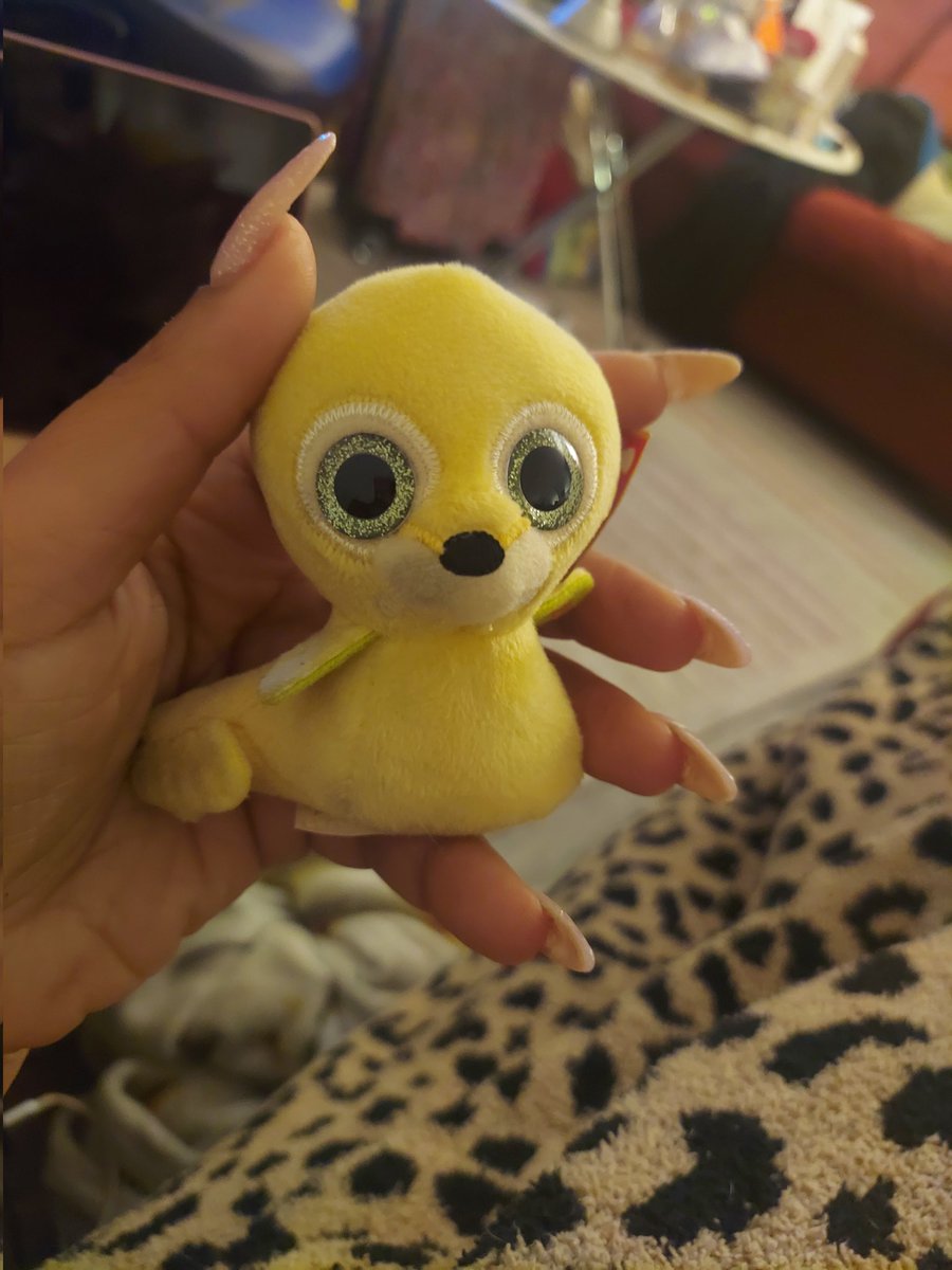 Tw: suicide

Got the worst news last night. The child that gave me this toy is no longer w/us.She found out I had toys at my desk and gave me this when she was 7.She took her own life at just 14.Please talk to your kids.Depression is real at any age. We're heartbroken over here.