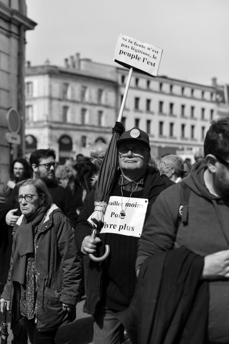 PdeChampsPhoto's tweet photo. Manifestation contre la réforme des retraites.
Angoulême, Charente, 23/03/2023
#manif23mars #reformedeseetraites #Angouleme #charente #presse #streetphotography #streetphotographer #reportage #france #macron https://t.co/FCUNVs00hB