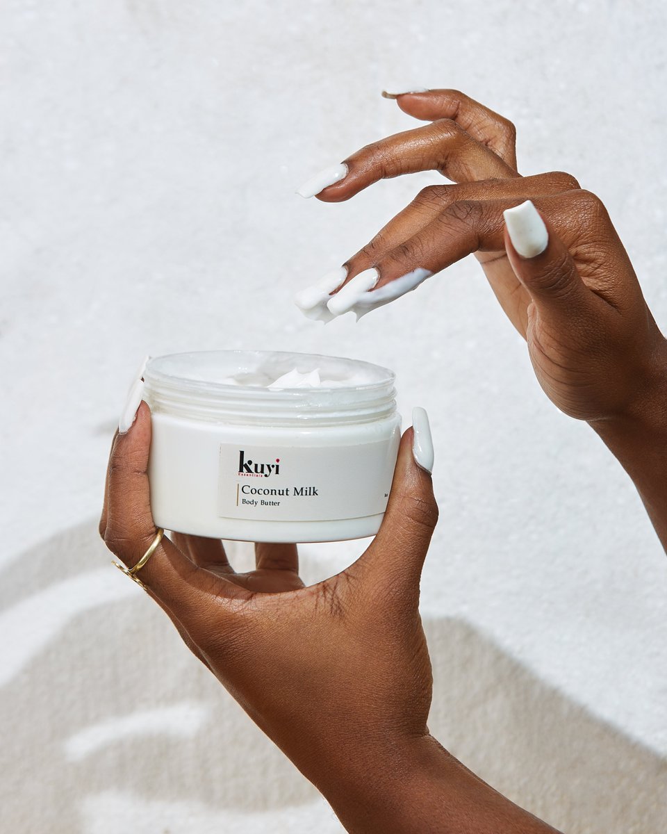 eleventh_space's tweet photo. Discover the power of natural ingredients and stunning visuals.
A match made in heaven!😍

Your skin deserves the very best and so do your eyes🤩
We've got what you looking for!😎💯

#photography #lighting #skincare #beautyindustry #skincarebranding #accra #Ghana https://t.co/YN4O72VJ14