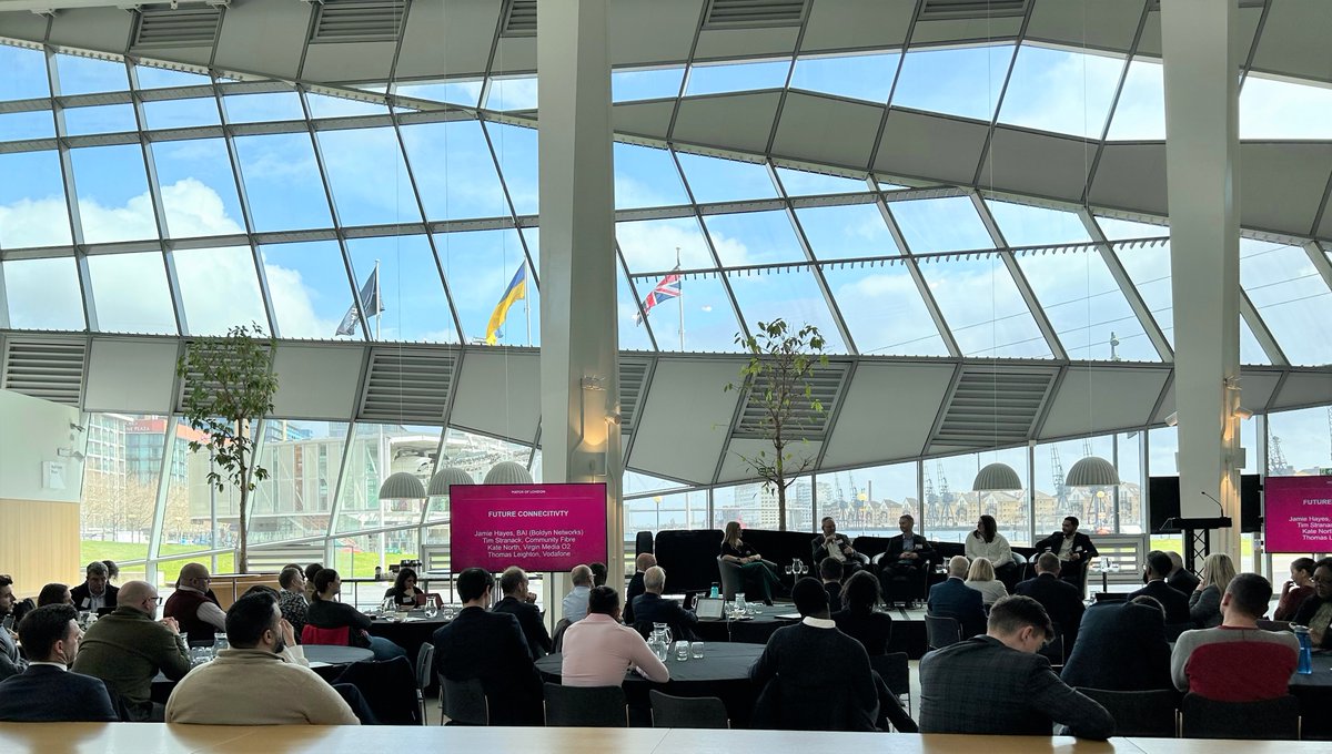 VMO2business's tweet photo. Members of our London &amp; South East #PublicSector team had a great time today at #ConnectedLondon exploring the future of London's digital connectivity. 

Cian Sutherland, our regional business manager, gave an overview of our sector heritage and recent social value projects. https://t.co/YeSM0JfRCl