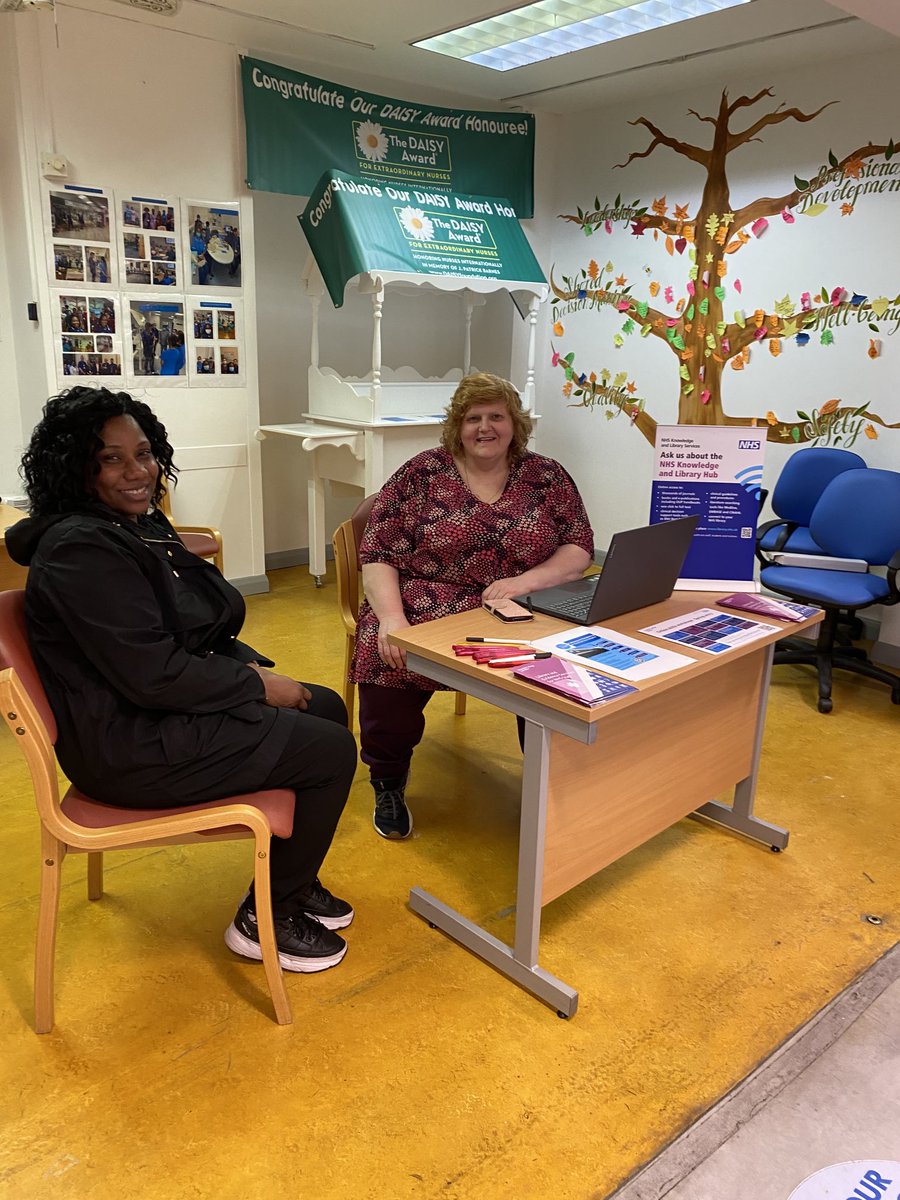 olulat3's tweet photo. Busy day @the Hub today highlight 👉🏾My 1:1 with Lisa was 👍 and I passed my essay🤩 #Evidencebasedsurgery every Thursday @the PTE Hub @pathway_team @HistoryMistress @MLU_1981 @impmedlib @ImperialPeople @AndyW_DCN https://t.co/Nq62HhXLK8