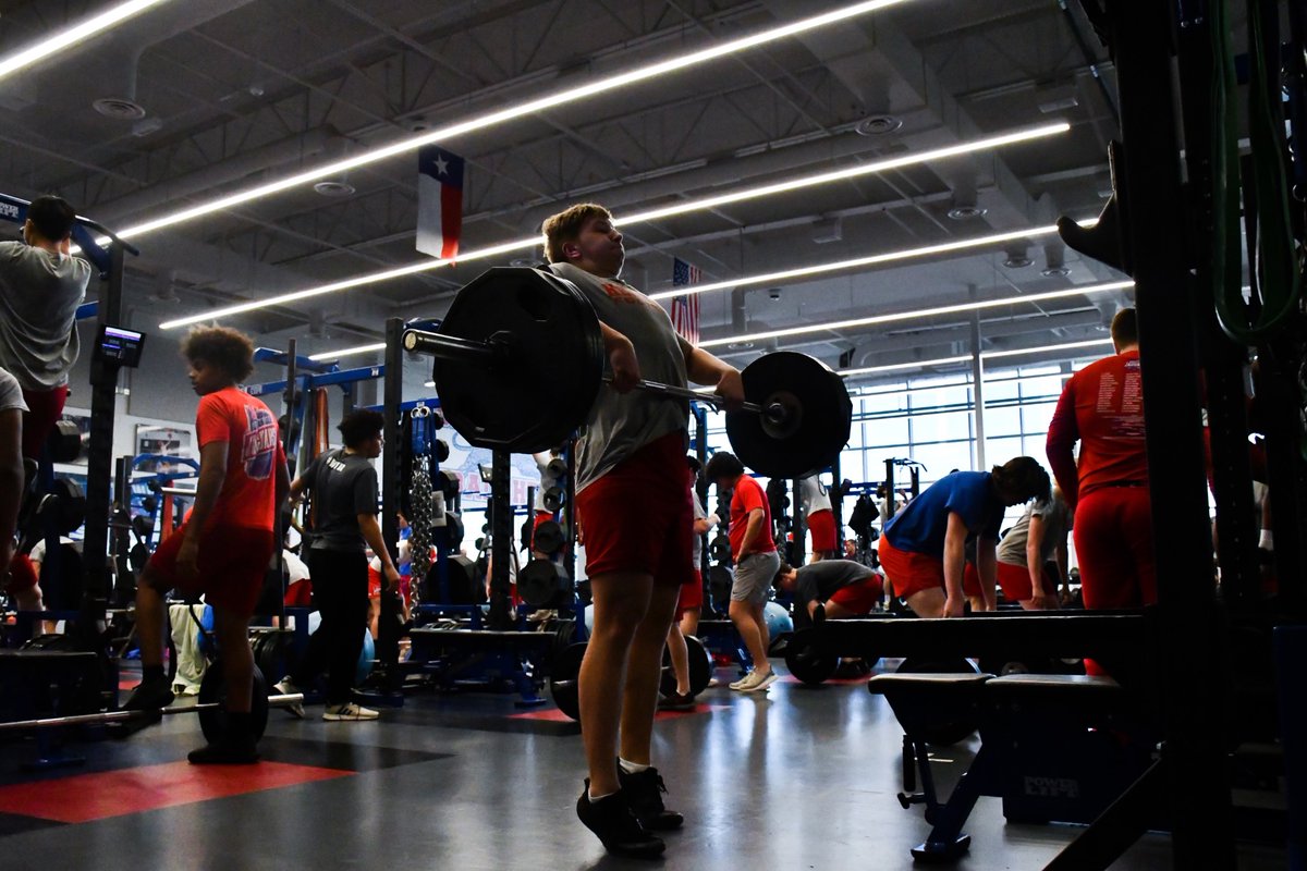 SilverStag12's tweet photo. In football you need GRIT to be tough and power through all adversity that is thrown your way. 
#JAGCOMP23 @HeritageFtball https://t.co/M5BOhZ1pna