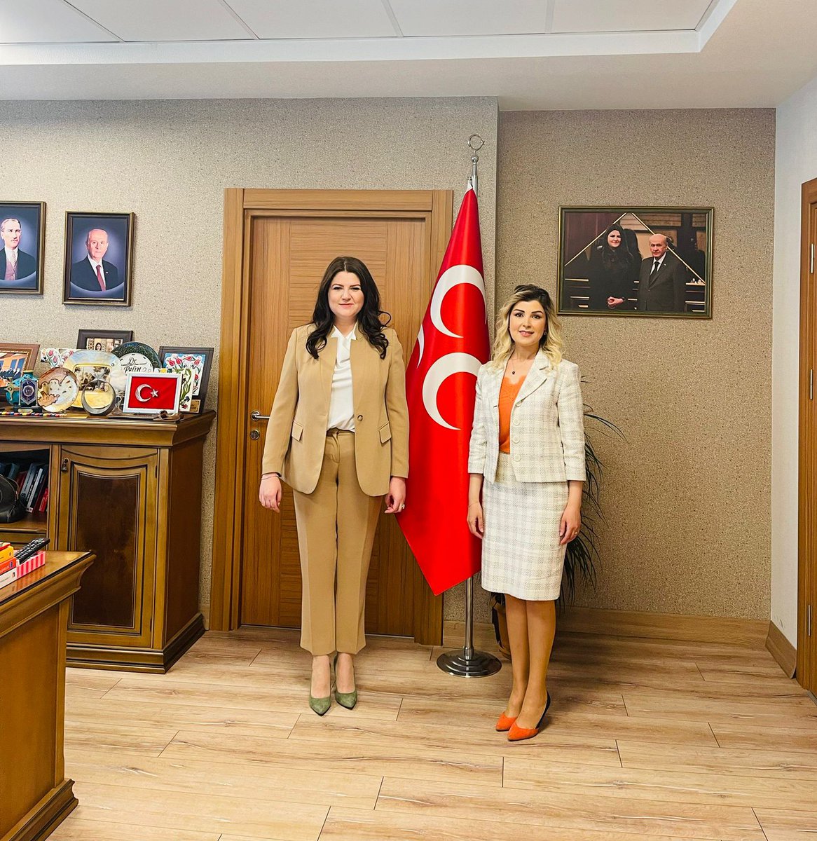 eczyesimakkas's tweet photo. Kadın Aile Çocuk ve Engellilerden Sorumlu Genel Başkan Yardımcımız Sn. Pelin YILIK 'a hoş sohbetleri ve nazik kabullerinden dolayı teşekkür ederim.
@drpelinyilik https://t.co/rOxHulH8N9
