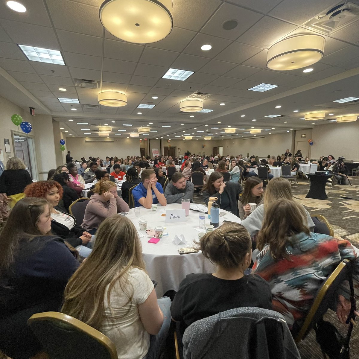 pammoran's tweet image. Nothing better then engaged teens designing solutions to the grand challenges they see as real in their lives today and in the future @scl_va student design thinking institute @deelanier facilitating - why not a Va Student Leading Innovation Network? #valin