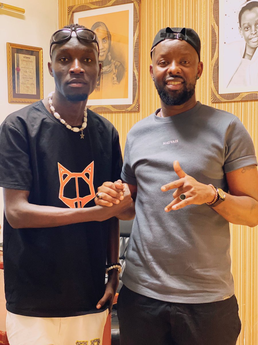 RodyGavana1's tweet image. P O S I T I V I T Y @eddykenzoficial 

#6thMayRodyGavanaLive
#ArrowSquareSoroti