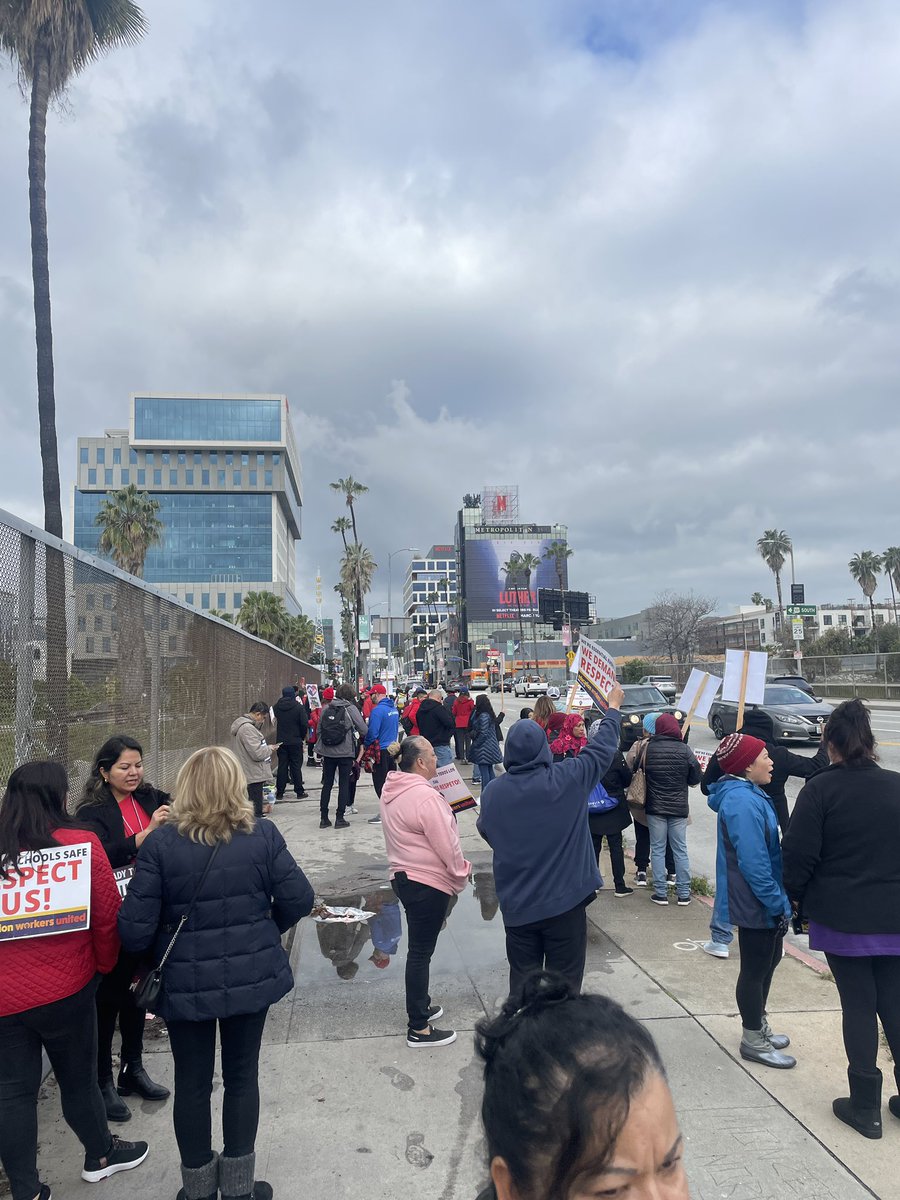 Bernstein High School faculty and supporters gather in #Solidarity as the 3rd day of the #LAUSDStrike continues.