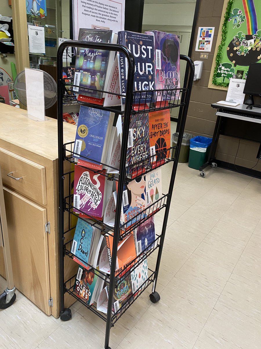 SPICardinals's tweet photo. Recently, our library received a donation of books from one of our Cardinal families. In honour of his Nan, Pauline Oxford, Bennett donated 20 new novels. These books are currently featured at the front of the library. What a fantastic way to honour a loved one! ❤️📚 https://t.co/SRBfpxlxgv