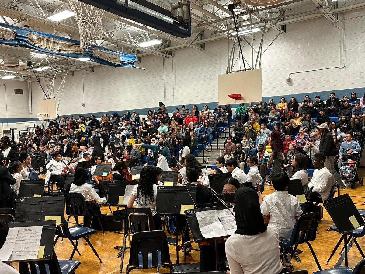 dixonstrings's tweet image. Great Pyramid Concert last night at @GrahamParkMS, featuring 5th grade Strings students from @triangletigers and @DumfriesES!  #PWCSarts @ShicaWalker @education_smith @LightyRachelle @GDeaver @ApCantwell @chaplin_ak @StarrGranby @baughreads @PwcsArts @MilliganMusic @JHawkinsArt
