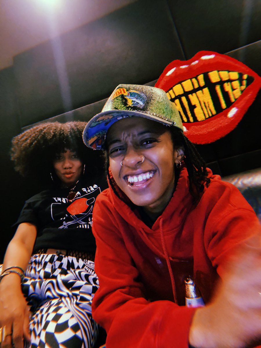 MrsChelseaMonet's tweet photo. Finally layed down something at @leftmethod_ with @NessyTheRilla in L.A . The whole squad went wild and crazy kids !!! Whoa! 

Wanna lead gotta stop looking behind ! And @GoSemi by my side of course 😘 https://t.co/X9kBOPHg5c