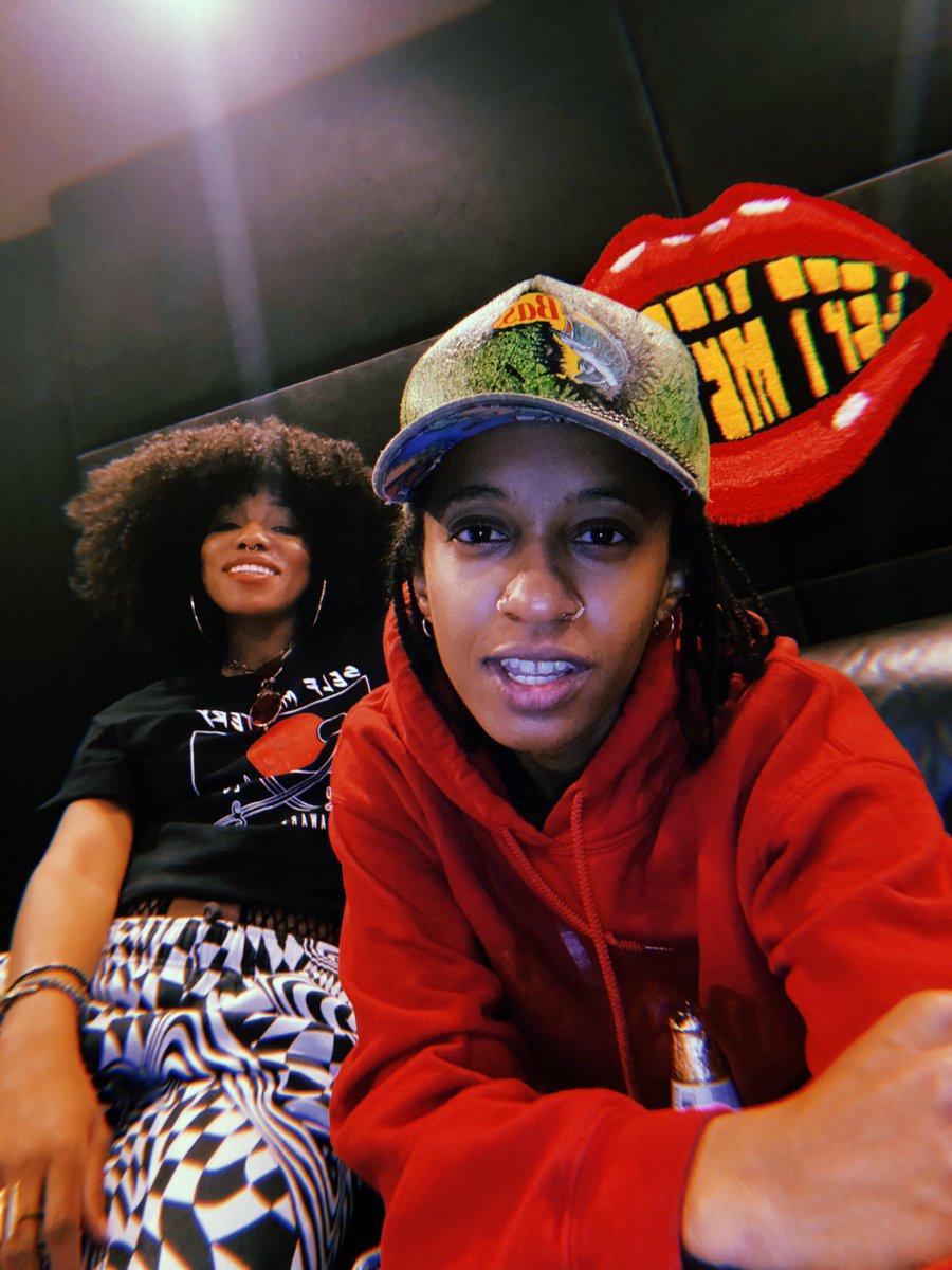 MrsChelseaMonet's tweet photo. Finally layed down something at @leftmethod_ with @NessyTheRilla in L.A . The whole squad went wild and crazy kids !!! Whoa! 

Wanna lead gotta stop looking behind ! And @GoSemi by my side of course 😘 https://t.co/X9kBOPHg5c