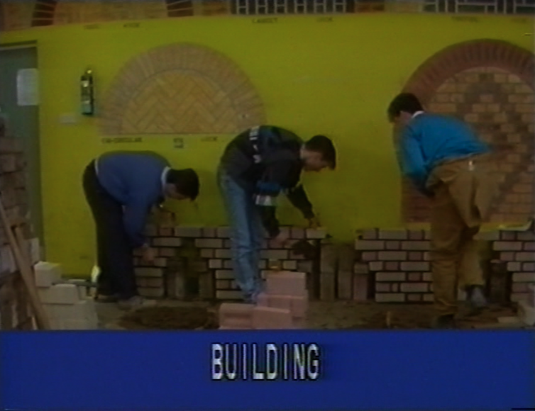 EdinCollegeHist's tweet photo. "I've got hugs for you if you were born in the 80s" 😃
Stills from a 1988 promotional video for the newly opened Jewel and Esk Valley College showing some of the courses on offer.
#fridayfun #furthereducation #80s #edhist #scottishcolleges
@edinburghcoll https://t.co/4xpjP1jPIg