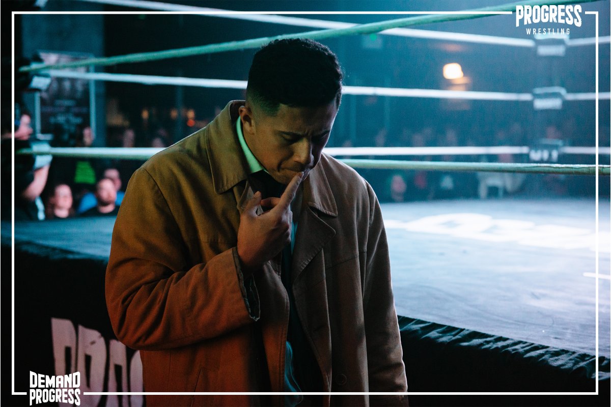 ThisIs_Progress's tweet photo. 💬 Caption Contest Time!
🤔 What is Detective Crowley Cooper thinking about here?
📺 #GMDLE is now available to watch on demand PROGRESS!
👇 Click the link below to sign up & get a two week FREE trial
https://t.co/G2IoOpGDuU
#PROGRESSWrestling #Wrestling https://t.co/fwXzJxD0LK