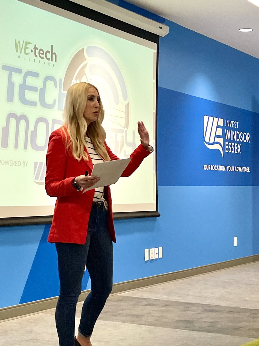 KingsvilleSue's tweet image. #techweekyqg with @WEtechAlliance and @_investwe opening up with @YvonnePilon 
Ready to learn more about electric vehicles and the way forward.
#EcDevLife