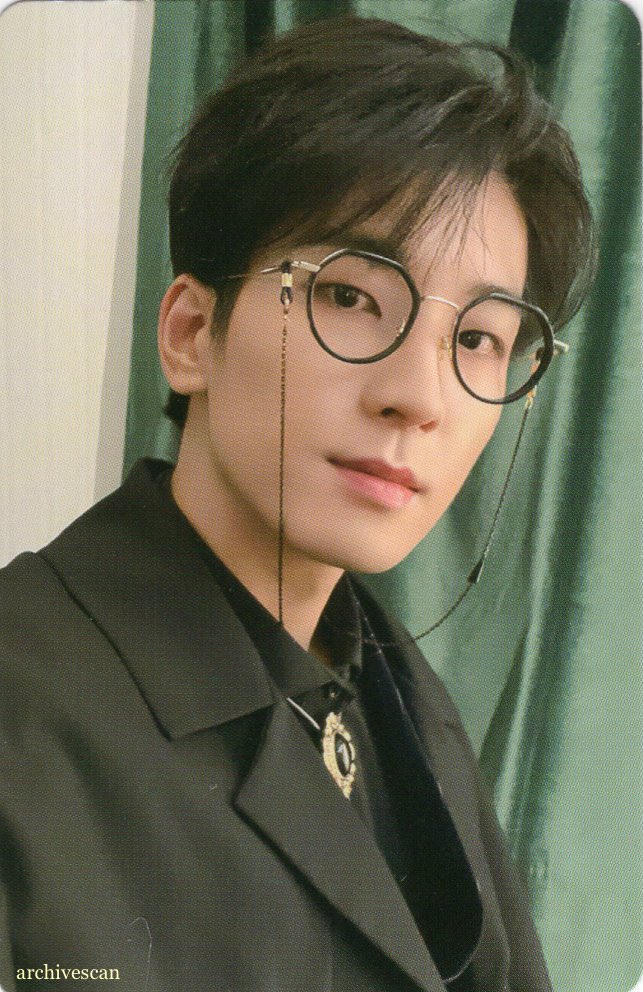 scan] seventeen #WONWOO carat 7th membership kit – id photo +