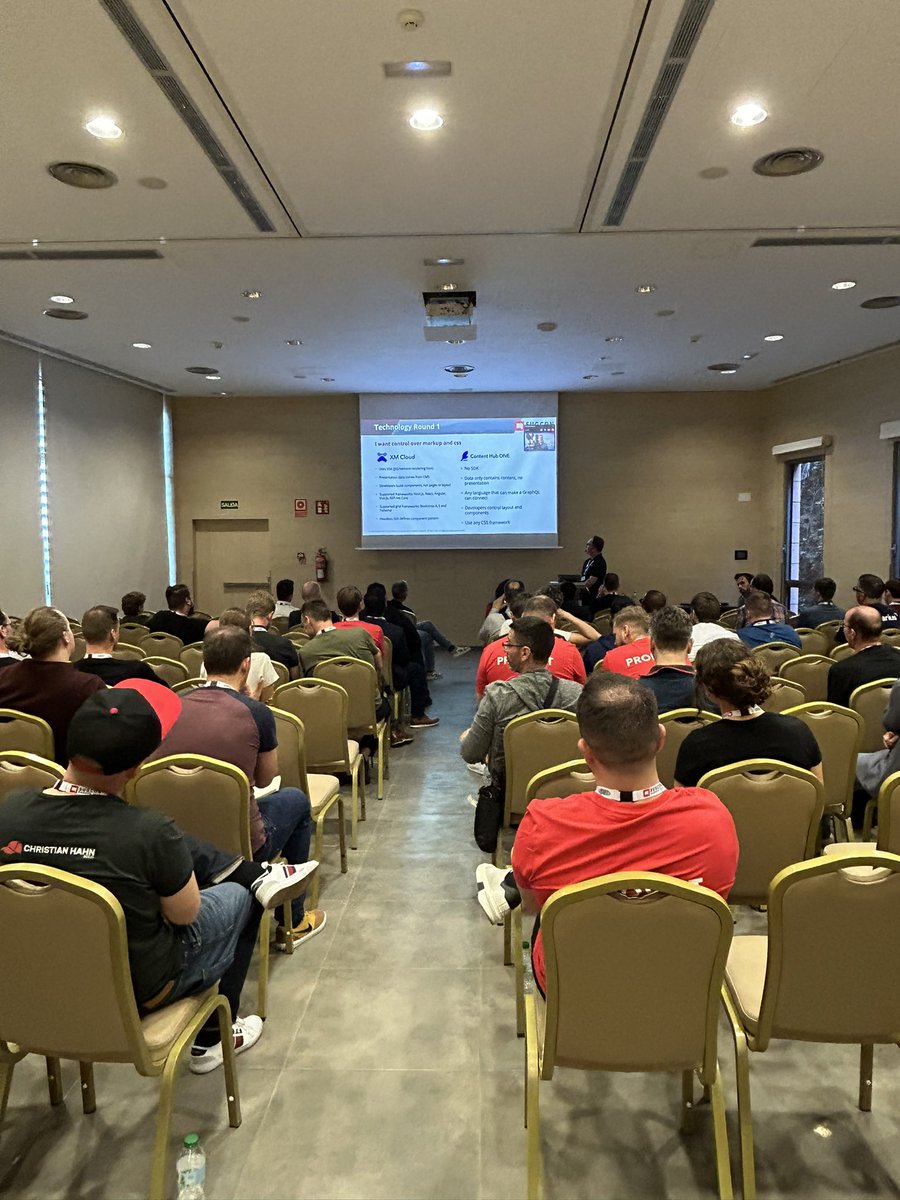 _sug_de's tweet photo. Battle Royale! #XMCloud vs #ContentHubONE by @Sitecordial and @rich_seal! #sugcon #sitecore #sitecorecommunity https://t.co/n1am9bjEOY