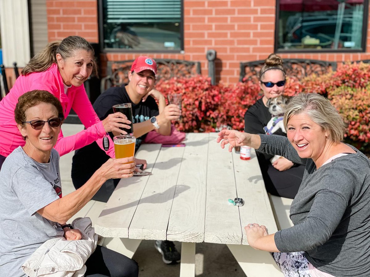 🍻 HOP SPOT SPOTLIGHT:⁠
<a href="/BurntHickoryGA/">Burnt Hickory Brewery</a>'s beer is 100% unfiltered, giving a craft beer experience unlike any other. Try their competing beverages "Space Tractor" &amp; "Didjits" so you can go to bubblesandbrews.com &amp; vote for your favorites! #TapIntoCobb
bubblesandbrews.com/meet-the-maker…