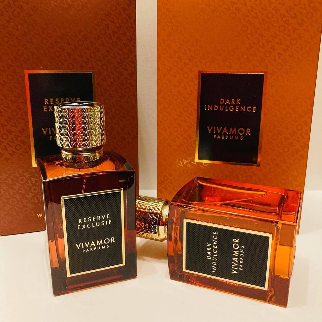 GreekGoddessLDN's tweet photo. Competition!
For National Fragrance Week I’ve teamed up with Vivamor Parfums , a sister brand to @navitusparfums to offer 2 discovery sets!
Vivamor Parfums have 11 fragrances in their line all created by renowned perfumers. My 2 favourites are Reserve Ex… https://t.co/tiJZwuPyhm https://t.co/iCTd8iBWeZ
