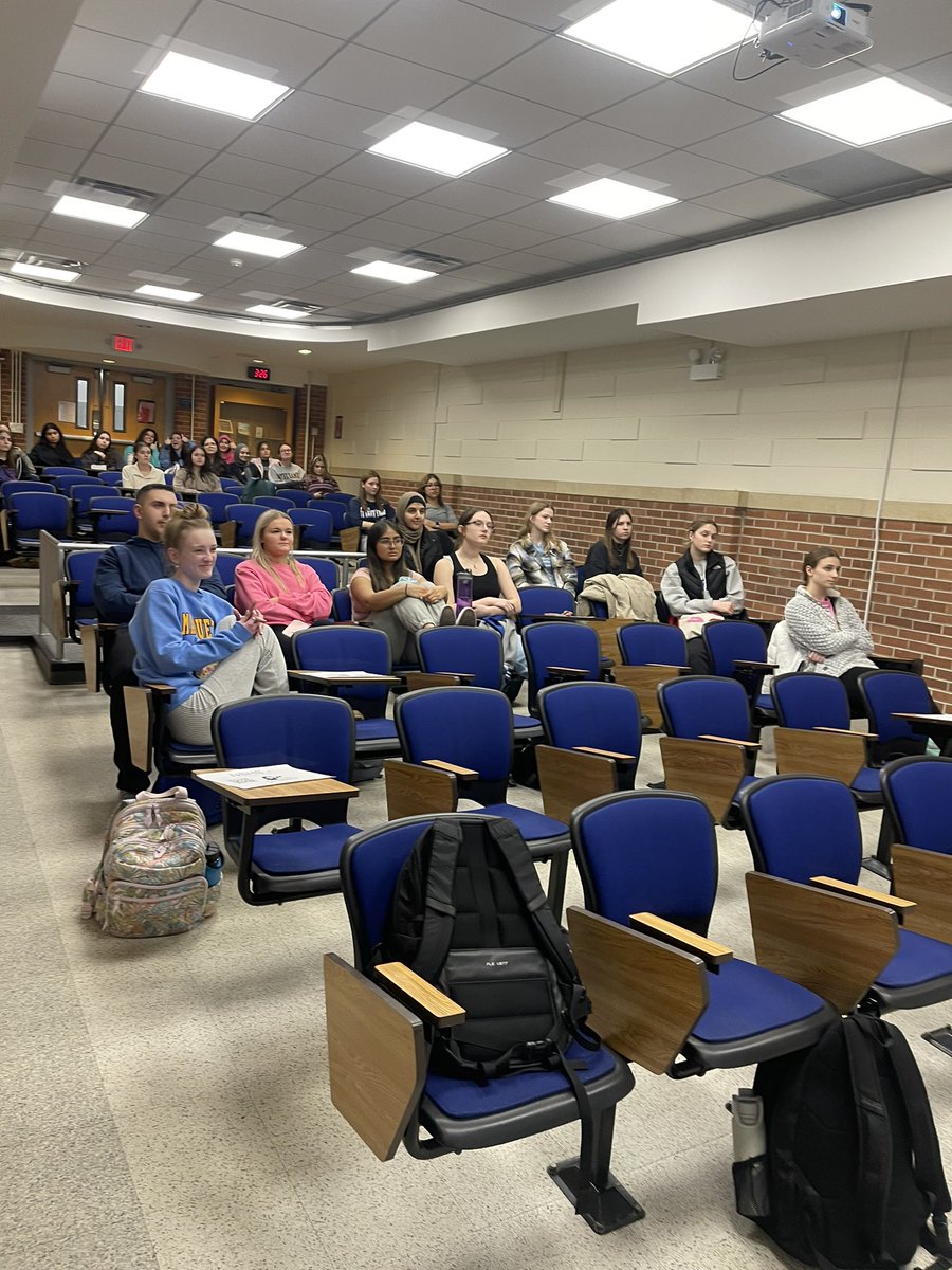 On Monday, National Spanish Honor Society had an amazing opportunity speaking with Jorge, a <a href="/PulseraProject/">The Pulsera Project</a> representative from Nicaragua who taught us about the sustainable projects from the pulsera sales. <a href="/SandburgHS/">Carl Sandburg H.S.</a>