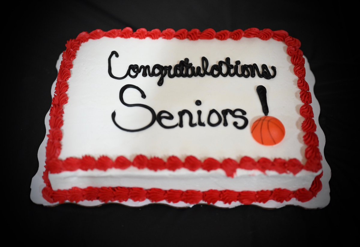 ✅ Signing day. ✍🏽

Congratulations, ladies. We are so proud of you! #LadyDog4Life❤️🖤 

#35 Hillary Howard-Notre Dame of Maryland University 🟢🔵

#13 La’Mia Daley-Pasadena City College 🔴🟡

#2 Kynnedi Davis-Trinity Valley Community College 🔴⚫️