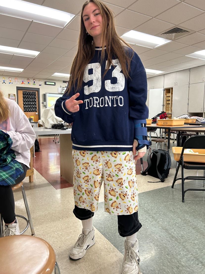JillianBils08's tweet photo. @AdamSandler but do you have monkey shorts? https://t.co/6txBDj3aUf