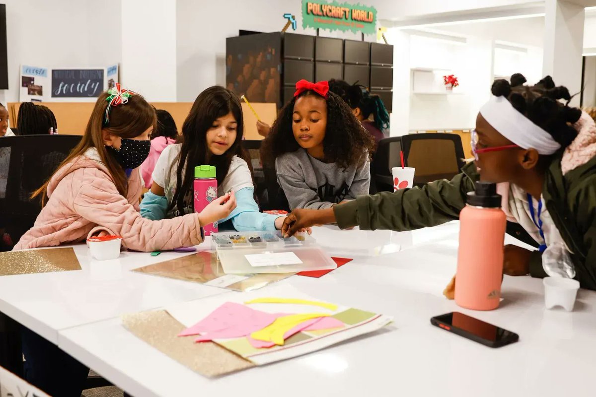 Check out this powerful story from @ariellcastillo from the <a href="/dallasnews/">Dallas Morning News</a> about young girls embracing creativity, diversity, sorority, and scholarships through <a href="/WLTLeaders2018/">Women Leading Technology</a>.

buff.ly/3yY7evi 

<a href="/UT_Dallas/">UT Dallas</a> <a href="/jindal_utdallas/">The Jindal School</a> <a href="/UTDallasNews/">UT Dallas News</a>