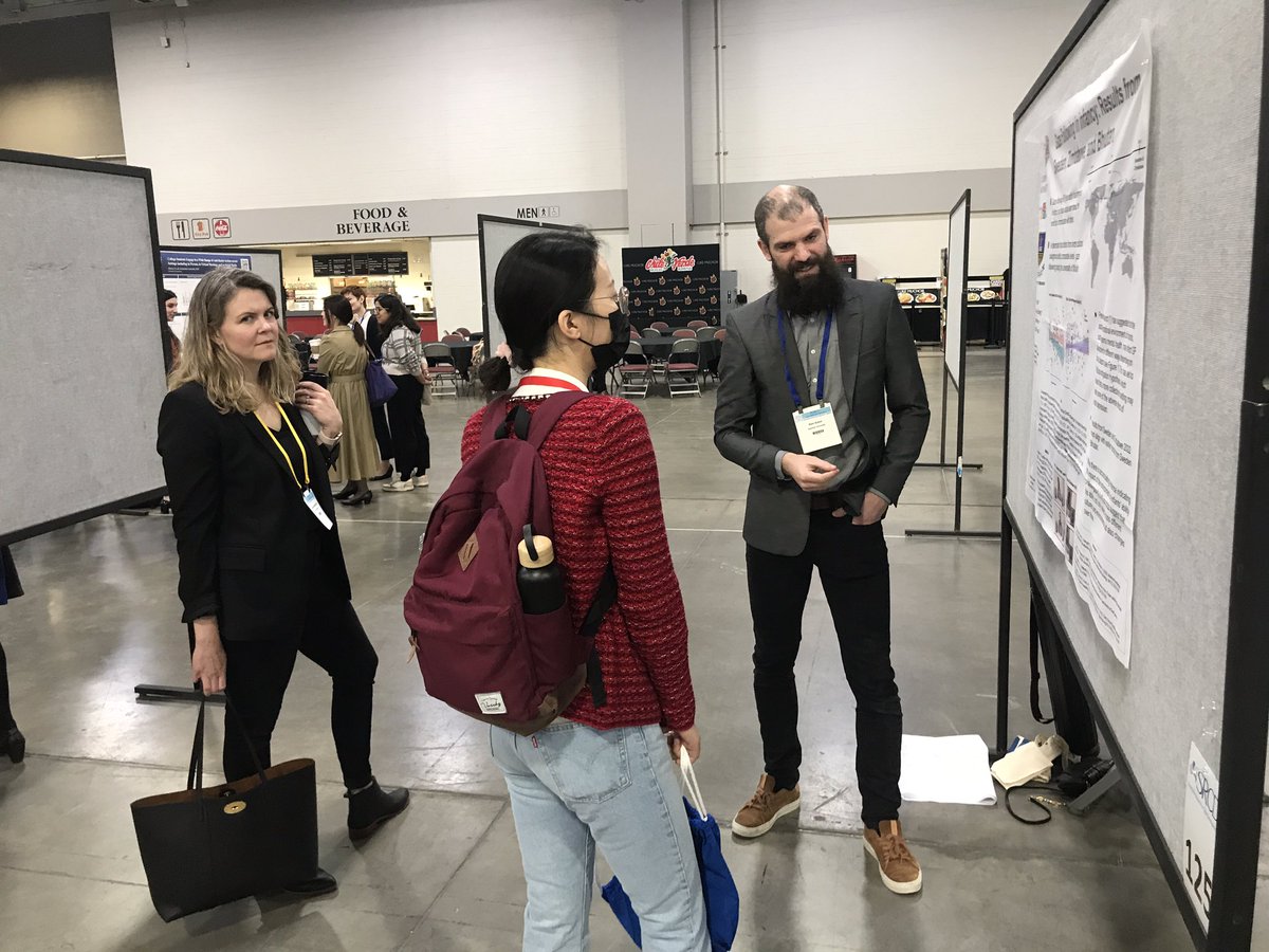 Uppsala_BabyLab's tweet photo. Our lab member @kim_astor is now presenting his work “The Impact of Postpartum Depression on Gaze Following: A Swedish-Zimbabwean Cross-Cultural Study.” 
#SRCD2023 https://t.co/t2y4nOKoUX