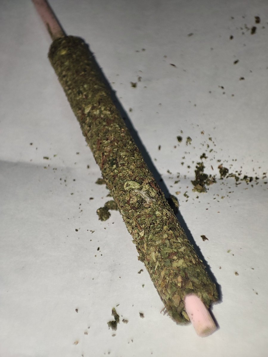 BBGetHighShop's tweet photo. Joint,Blunt,Spliff, Cannagar เราก็จัดให้ได้น��ครับ สนใจ dm ครับผม #weedsmokers #weedthailand #กัญชา #joint #weed  #Thaistick #สายเขียว #กัญชาog #กัญชาออแกนิค #กัญชาราคาถูก #กัญชาเสรี ##กัญชาเยียวยาทุกสิ่ง https://t.co/fbKGqXZd77
