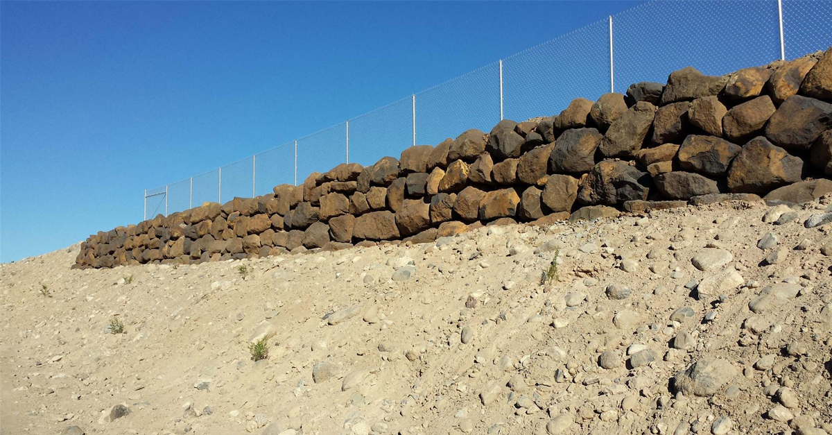 Shout out to our team who worked on this Lake Mead project. Before applying our Natina Rock Solution, these excavated boulders were bright white and now they are a beautiful brown that complements the surrounding terrain. buff.ly/3nc8EzQ