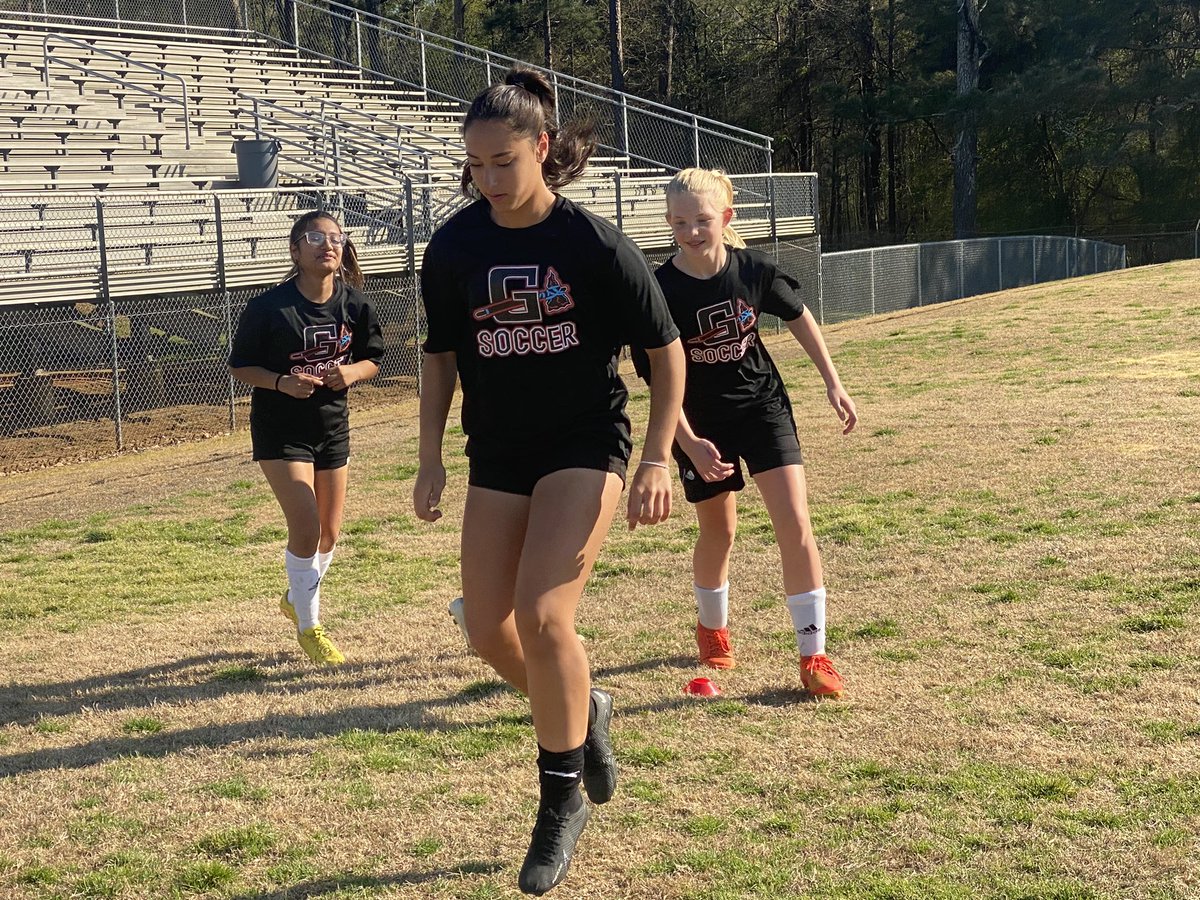 GHSLadyIndians's tweet photo. Thanks so much to @SCUnited_FC for our new training kits. We love them! https://t.co/y5hln8oJFX