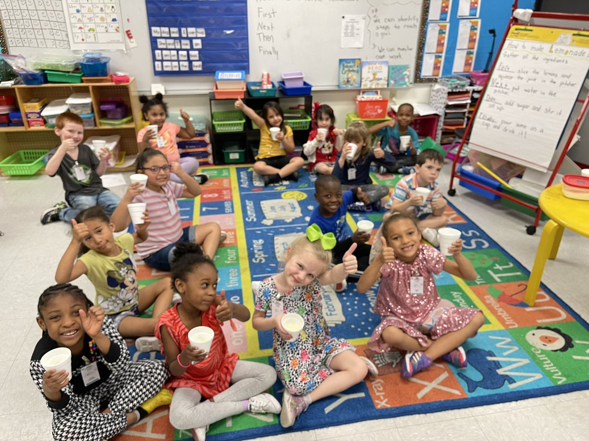 littleBullfrogs's tweet photo. We can follow the steps in a sequence!  This week we read procedural text, wrote our own How to Make Lemonade, and then follow the steps to make our own lemonade!  @EffieBullfrogs #readysetgrow #makelearningfun https://t.co/Na75VDNJLJ