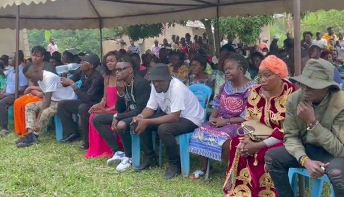 ChimpReports's tweet photo. 8 Years Later. Gone Too Soon. Mayanja Family Remembers AK 47
#ChimpReportsNews #RIPAK47 @JChameleone #Uganda #News
https://t.co/Yv78ZcQKRE https://t.co/F2IcWiH1Yc