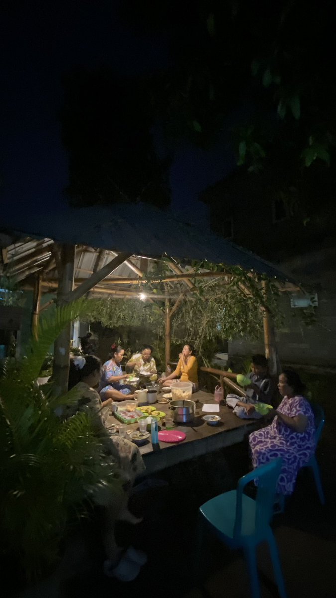 Hari pertama wis bukber, tapi nde rumah dewek sama tetangga sekitar