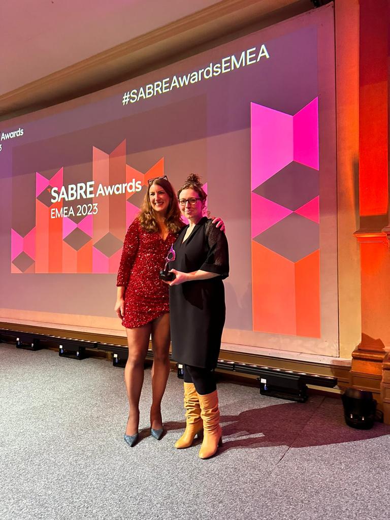 What a night! Brilliant achievement from the Experian x @brands2life team taking the Financial Services category tonight at the #SABREAwardsEMEA I'm simply the picker upper of the 🏆 Great work!
