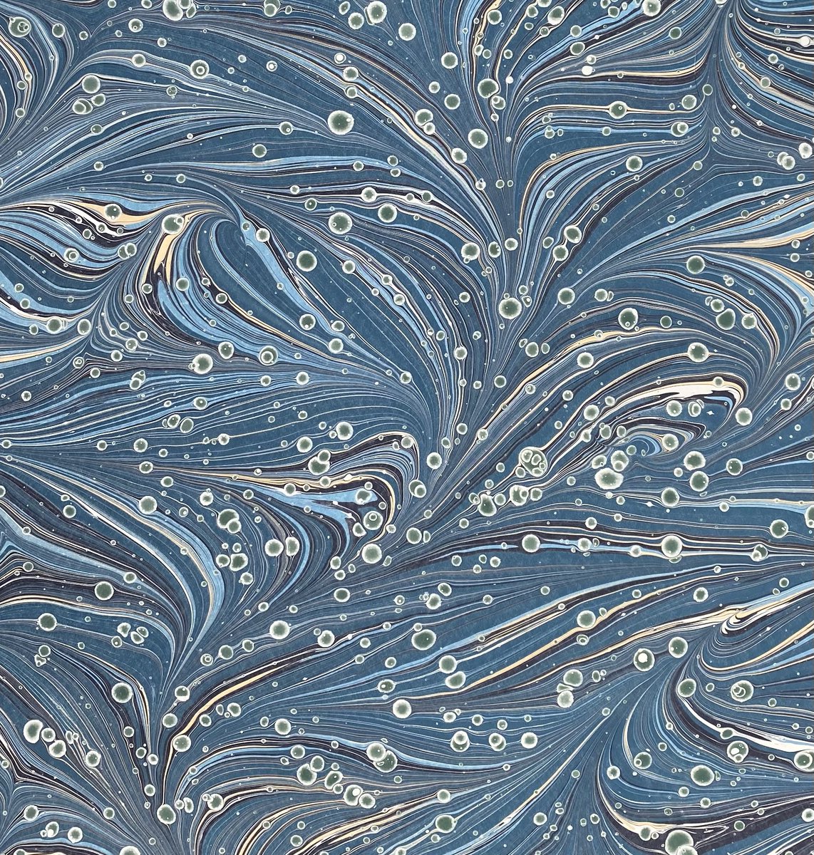 Gn dear friends✨🌙

Sleep well💙🌊😴💤

See you tomorrow!🕊

#NFT #NFTs #NFTCommunity #NFTartist #tezoscommunity #tezosart #tezos #marblingart

Şal Ebrusu / Marbling Art