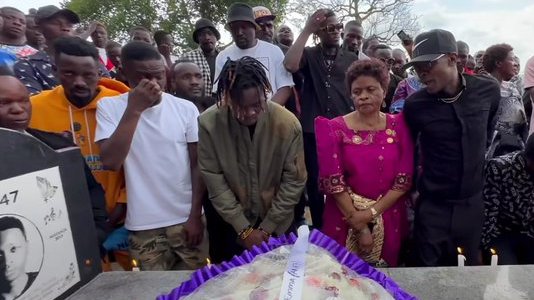 ChimpReports's tweet photo. 8 Years Later. Gone Too Soon. Mayanja Family Remembers AK 47
#ChimpReportsNews #RIPAK47 @JChameleone #Uganda #News
https://t.co/Yv78ZcQKRE https://t.co/F2IcWiH1Yc