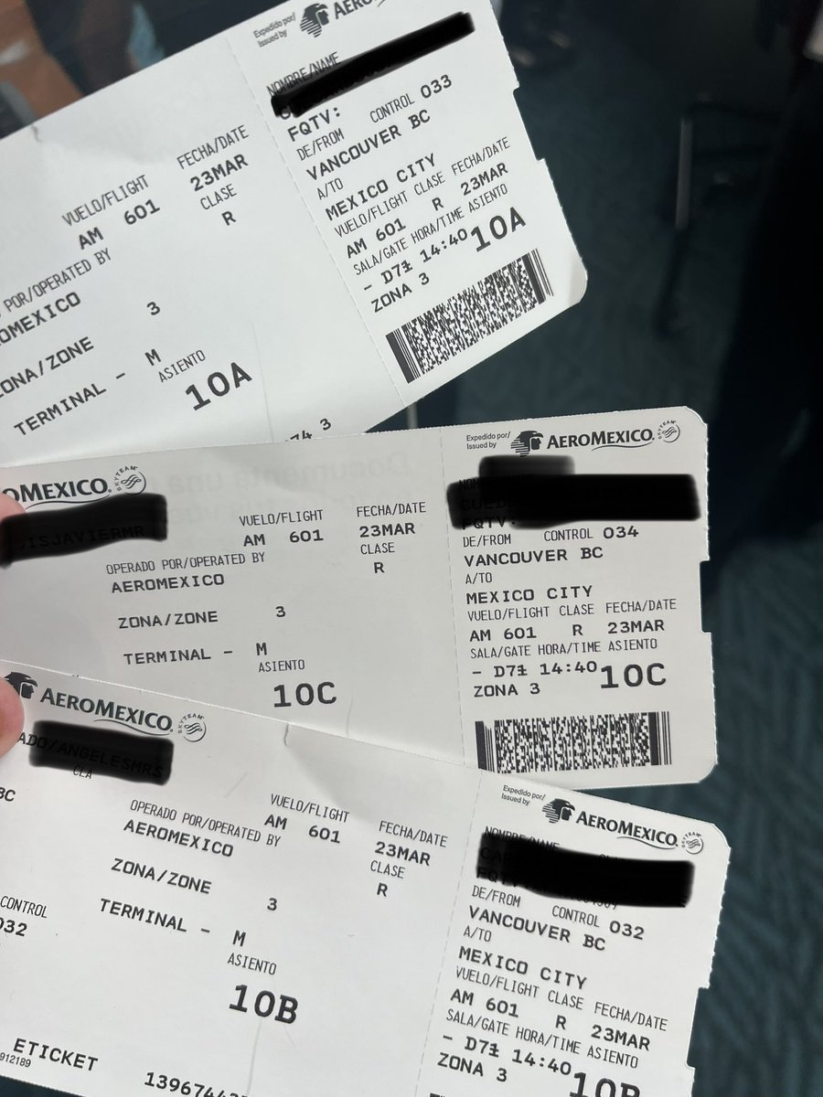 Increíble que antes de subirte en <a href="/Aeromexico/">Aeroméxico</a> en la puerta te muevan a los asientos que les de su gana, no importando que pagaste asientos desde hace meses cuando compraste los boletos de avión. <a href="/AM_Escucha/">Aeroméxico escucha</a> <a href="/AleCanedoP/">Alejandro Cañedo Priesca</a> <a href="/jrisco/">Risco</a>