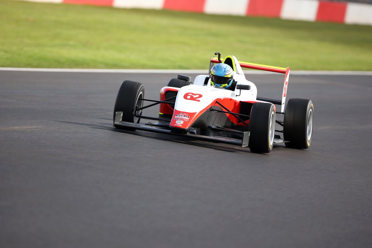 _Meaden's tweet image. It's been a busy week so far...

🔥 @UKPMR's first pre-season test
📸 #GB3 &amp;amp; #GB4 Media Days 
🏁 #BritishF4 testing for @GuinchardDaniel 

#MeadenPR